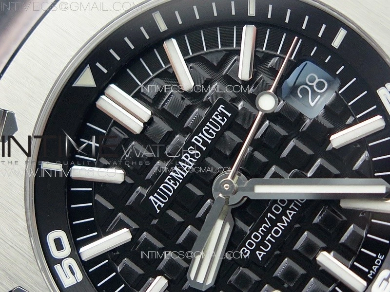 Royal Oak Offshore Diver 15703 APSF 1:1 Best Edition Black Dial on Black Rubber Strap A3120 Super Clone V3