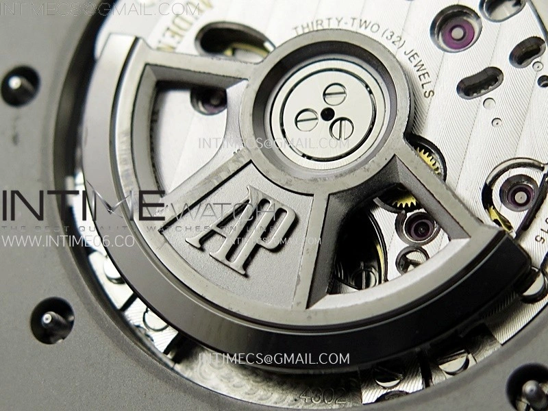 Royal Oak Offshore Diver 15720 Ceramic Bezel APSF 1:1 Best Edition Black Dial on Black Rubber Strap SA4308