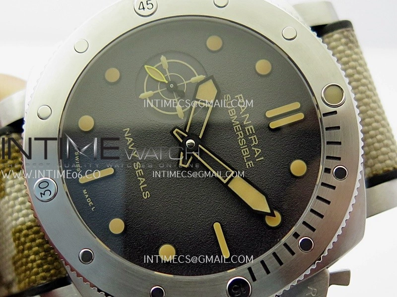 PAM1518 Submersible 44mm VSF 1:1 Best Edition Gray Ombre Dial on Camouflage Strap P900