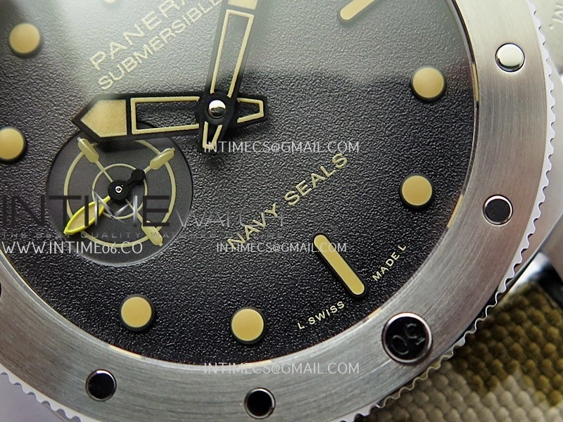 PAM1518 Submersible 44mm VSF 1:1 Best Edition Gray Ombre Dial on Camouflage Strap P900