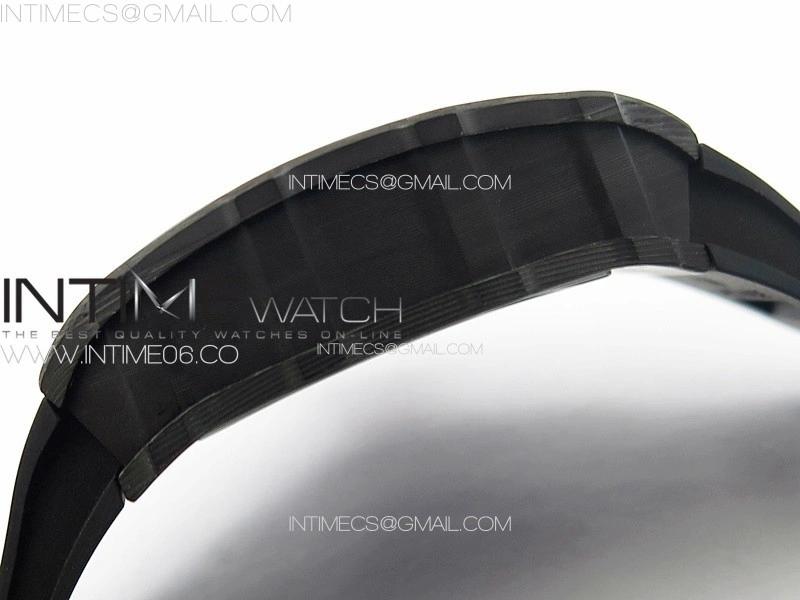 RM035-02 Forged Carbon Case KUF Best Edition Red Crown on Black Rubber Strap MIYOTA8215