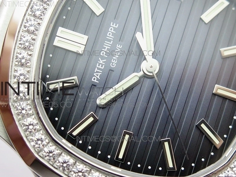 Nautilus Jumbo 5713 Super Replication PPF 1:1 Best Edition Blue Textured Dial on SS Bracelet PPF324