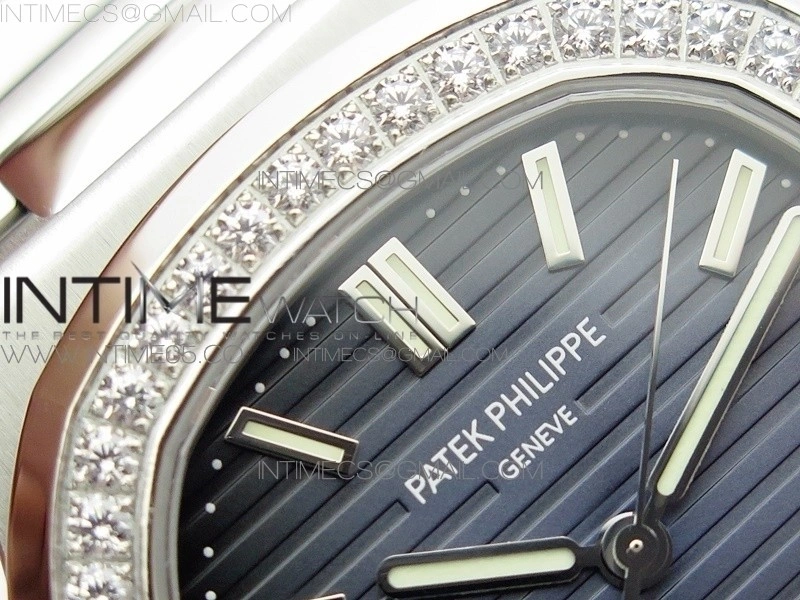Nautilus Jumbo 5713 Super Replication PPF 1:1 Best Edition Blue Textured Dial on SS Bracelet PPF324