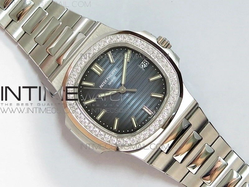 Nautilus Jumbo 5713 Super Replication PPF 1:1 Best Edition Blue Textured Dial on SS Bracelet PPF324