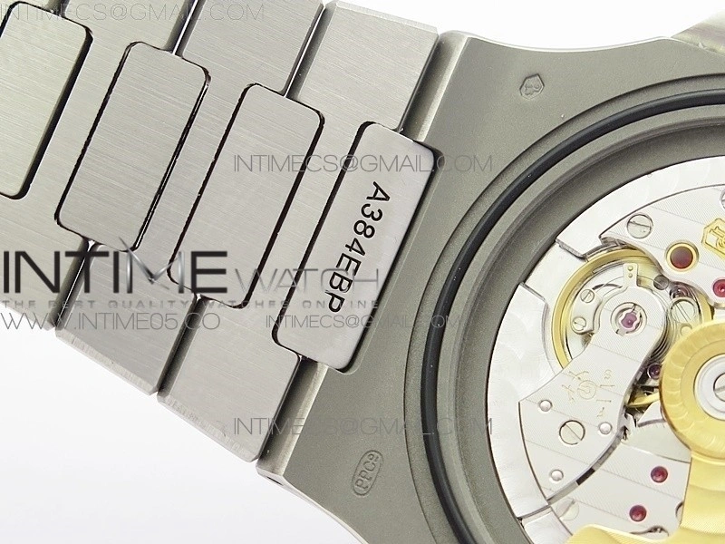 Nautilus Jumbo 5713 Super Replication PPF 1:1 Best Edition Blue Textured Dial on SS Bracelet PPF324
