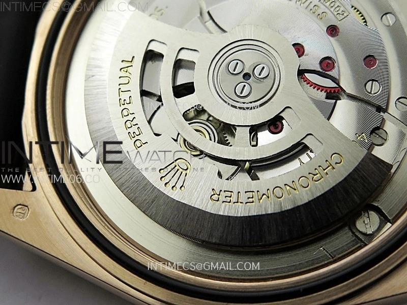Sky-Dweller 336235 RG Noob 1:1 Best Edition Brown Dial on Black Rubber Strap Asian 23J to 9001
