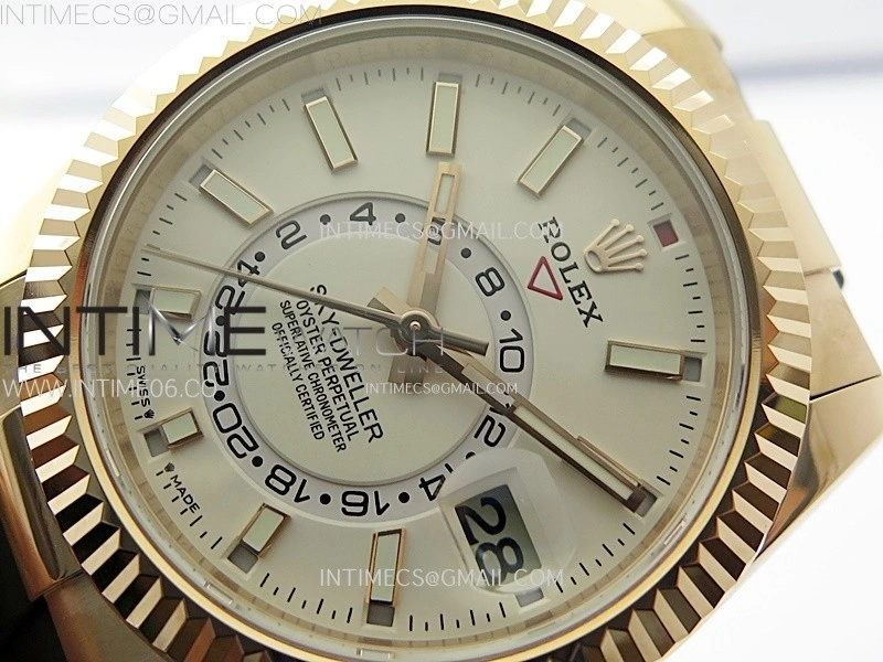 Sky-Dweller 336235 RG Noob 1:1 Best Edition White Dial on Black Rubber Strap Asian 23J to 9001