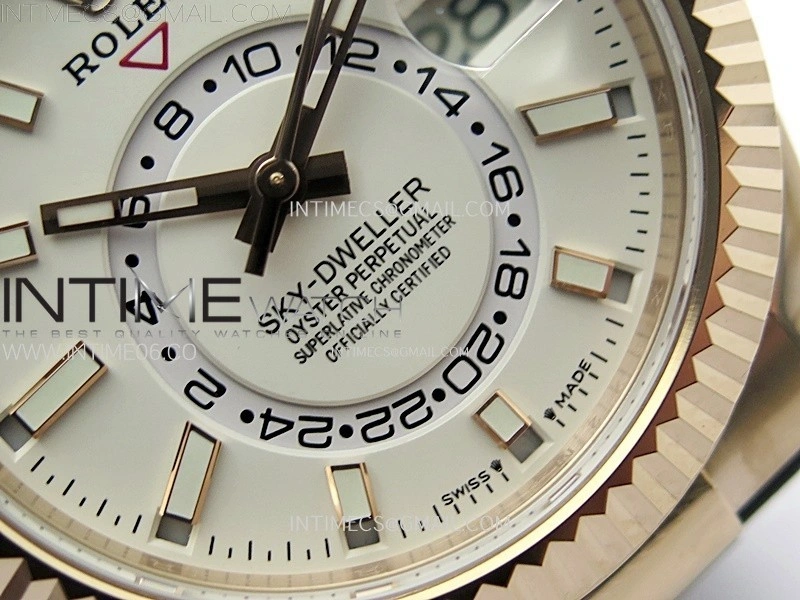 Sky-Dweller 336235 RG Noob 1:1 Best Edition White Dial on Black Rubber Strap Asian 23J to 9001
