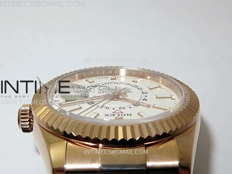 Sky-Dweller 336235 RG Noob 1:1 Best Edition White Dial on Black Rubber Strap Asian 23J to 9001