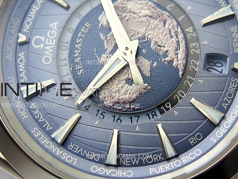 Aqua Terra GMT Worldtimer 43mm VSF 1:1 Best Edition Summer Blue Dial on Blue Rubber Strap A8938 Super Clone