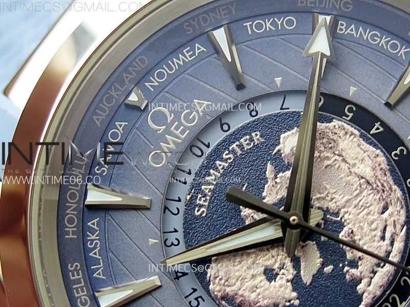 Aqua Terra GMT Worldtimer 43mm VSF 1:1 Best Edition Summer Blue Dial on Blue Rubber Strap A8938 Super Clone