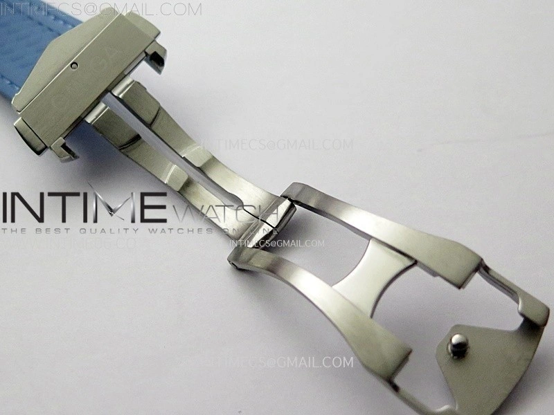 Aqua Terra GMT Worldtimer 43mm VSF 1:1 Best Edition Summer Blue Dial on Blue Rubber Strap A8938 Super Clone