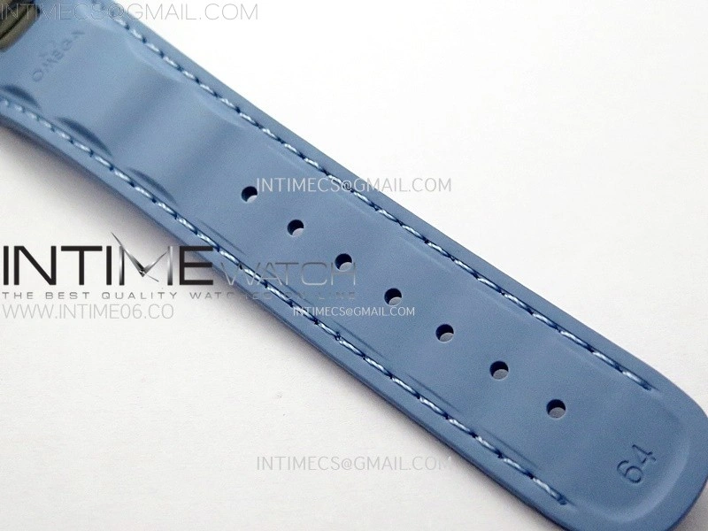 Aqua Terra GMT Worldtimer 43mm VSF 1:1 Best Edition Summer Blue Dial on Blue Rubber Strap A8938 Super Clone
