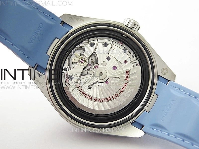 Aqua Terra GMT Worldtimer 43mm VSF 1:1 Best Edition Summer Blue Dial on Blue Rubber Strap A8938 Super Clone