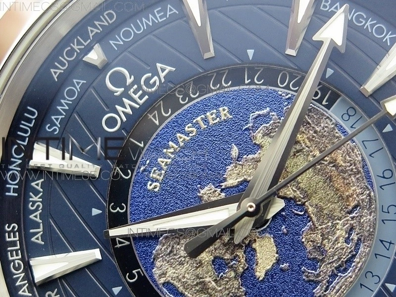 Aqua Terra 150M 43mm 24 VSF 1:1 Best Edition Blue Dial on Blue Rubber Strap A8938 Super Clone