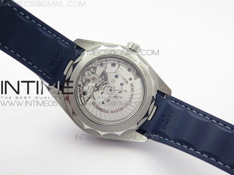 Aqua Terra 150M 43mm 24 VSF 1:1 Best Edition Blue Dial on Blue Rubber Strap A8938 Super Clone