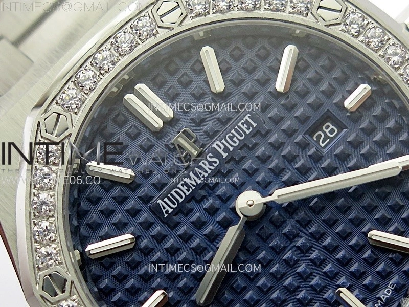Lady Royal Oak 33mm 67651 Diamonds SS ZF 1:1 Best Edition Blue Textured Dial on SS Bracelet RONDA Quartz