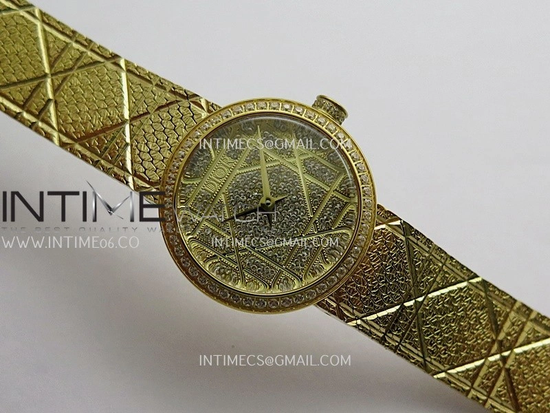 La D de Dior Satine 25mm Diamond Bezel YG 8848F 1:1 Best Edition Gold Dial On YG bracelet Swiss Quartz