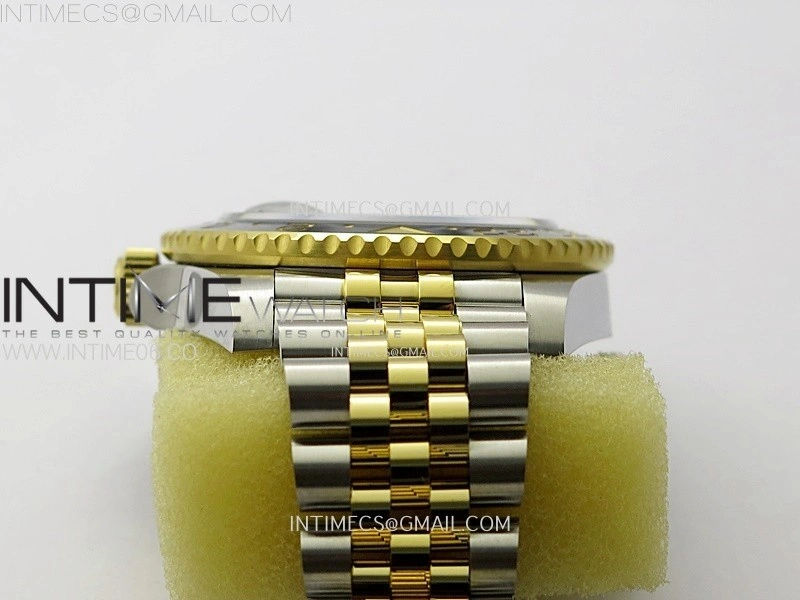 GMT-Master II 126713 GRNR AR+F 1:1 Best Edition on Black Dial SS YG Bracelet Super Clone DD3285 CHS