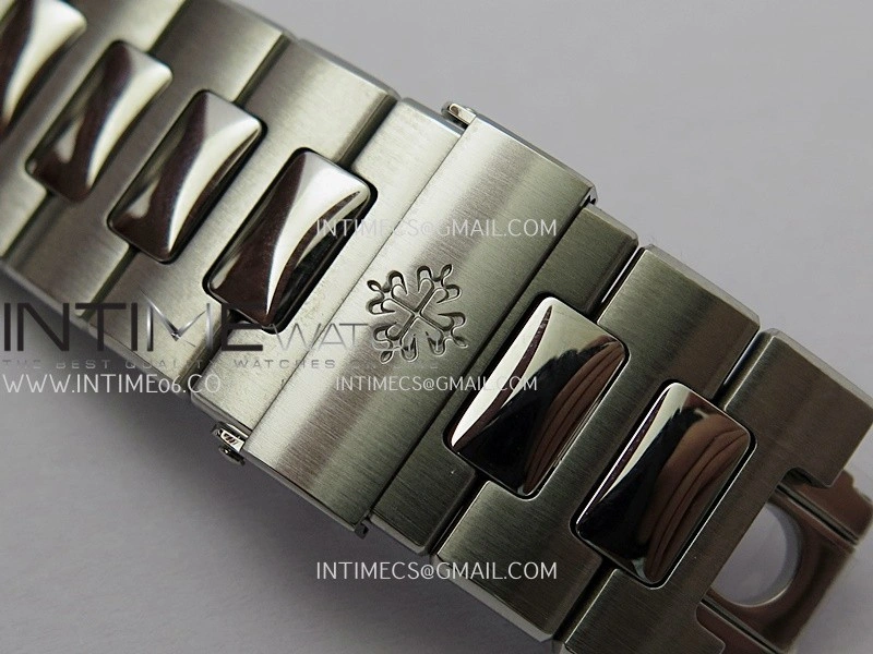 Nautilus 5711 1A 3KF 1:1 Best Edition Green Textured Dial on SS Bracelet A330 Super Clone V2