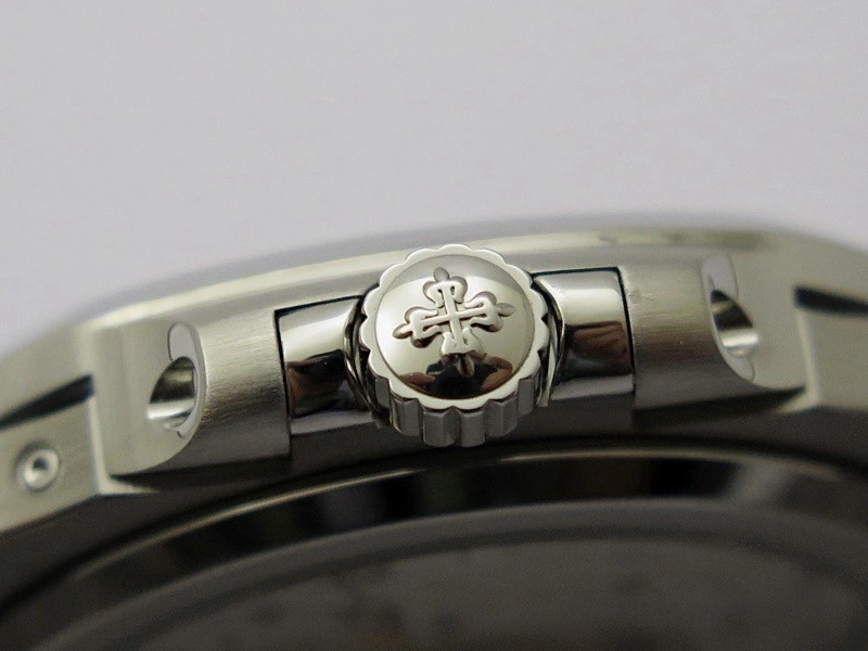 Nautilus 5712-1A 001 SS PPF 1:1 V4+ Best Edition Tiffany & Co Blue Dial on SS Bracelet PPF240