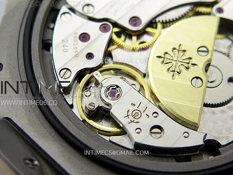 Nautilus 5712G SS PPF 1:1 Best Edition Blue Dial on Black Leather Strap A240 Super Clone V2