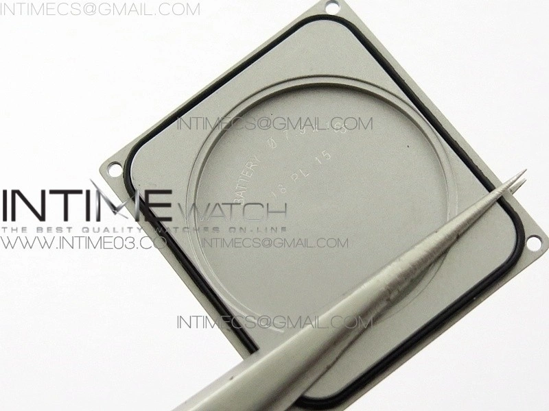Tank Solo Ladies 28mm SS Diamond Bezel K11F 1:1 Best Edition White Dial on SS Bracelet Ronda Quartz