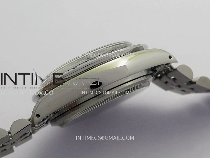 Daytona 6239 SS MSF Best Edition Silver Dial Black Subdials On SS Jubilee Bracelet Venus 75