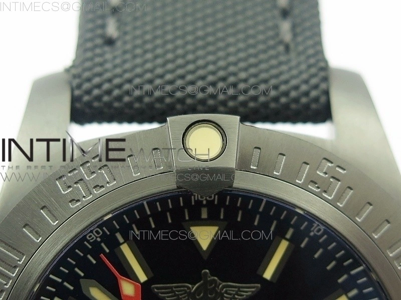 AVENGER BLACKBIRD V17311 Ti DLC 1:1 Best Edition Black Dial on Nylon Strap A2824