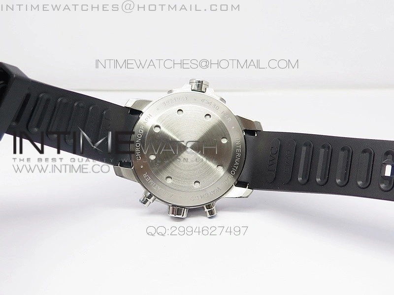 Aquatimer Costeau Diver Chrono SS White Dial on Black Rubber Strap A7750