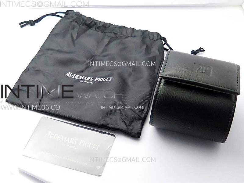 Audemars Piguet VIP Travel box with cards