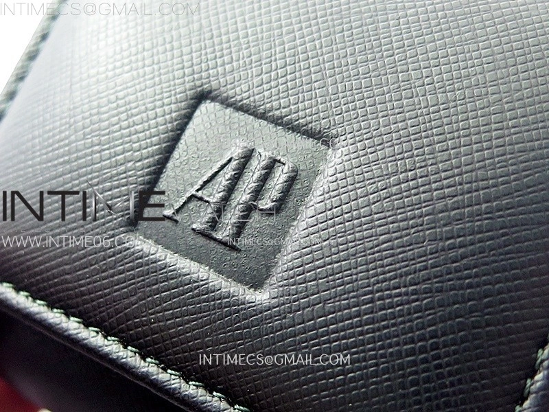 Audemars Piguet VIP Travel box with cards
