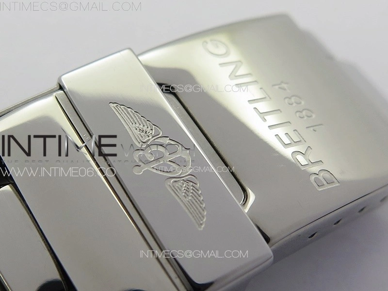 Avenger Automatic 43mm GMT SS B50 Best Edition White Dial on SS Bracelet A2824