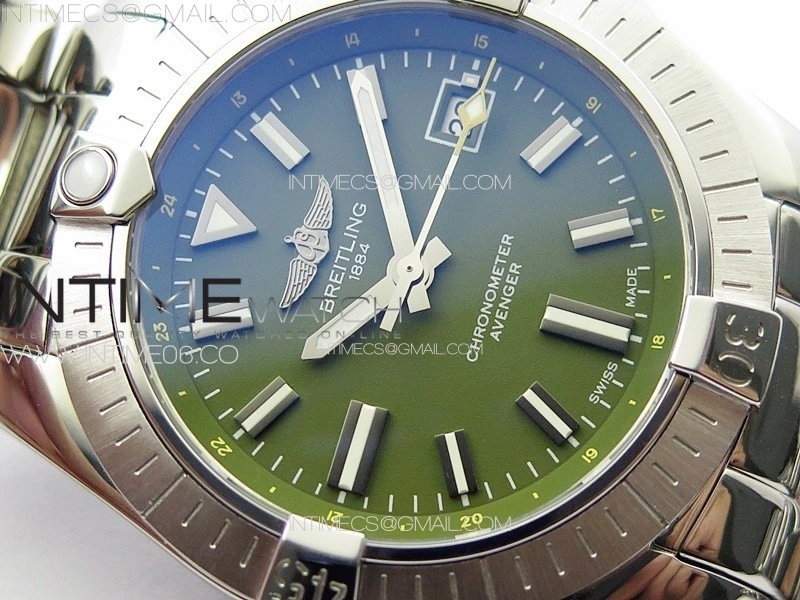 Avenger Automatic 43mm SS B50 Best Edition Green Dial on SS Bracelet A2824