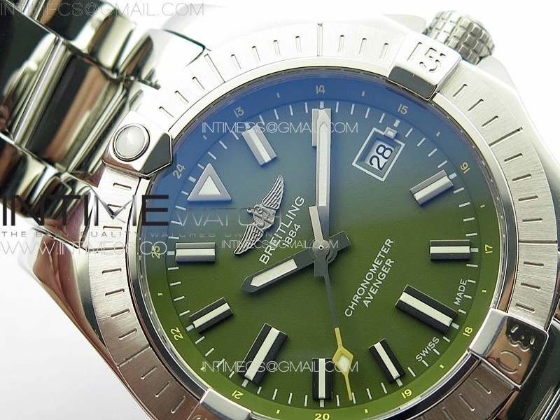 Avenger Automatic 43mm SS B50 Best Edition Green Dial on SS Bracelet A2824