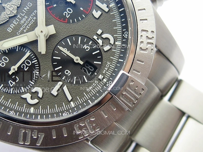 Avenger Chrono SS 369 Subdial B50 Gray Dial on SS Bracelet A7750