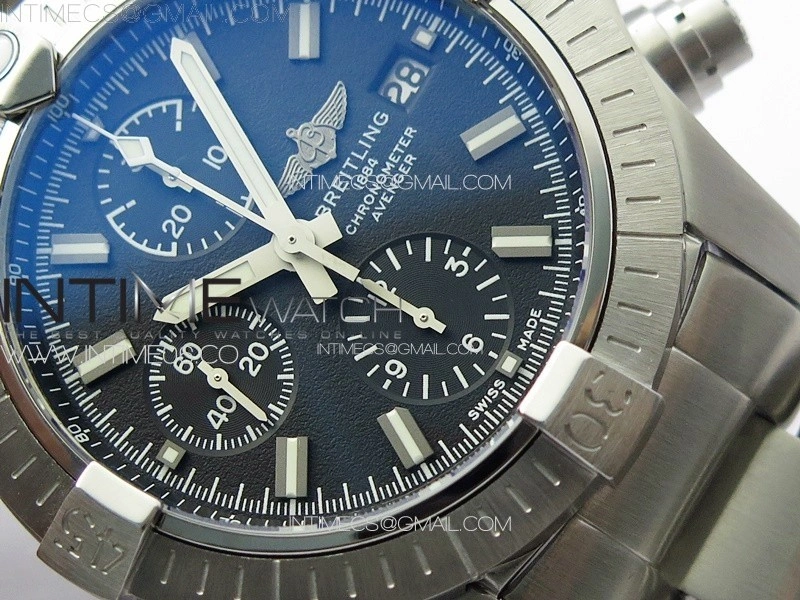 Avenger Chrono SS White Second hand B50 Black Dial on SS Bracelet A7750