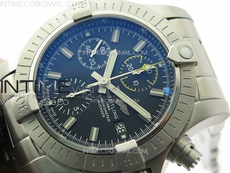 Avenger Chrono SS Yellow Second hand B50 Black Dial on SS Bracelet A7750