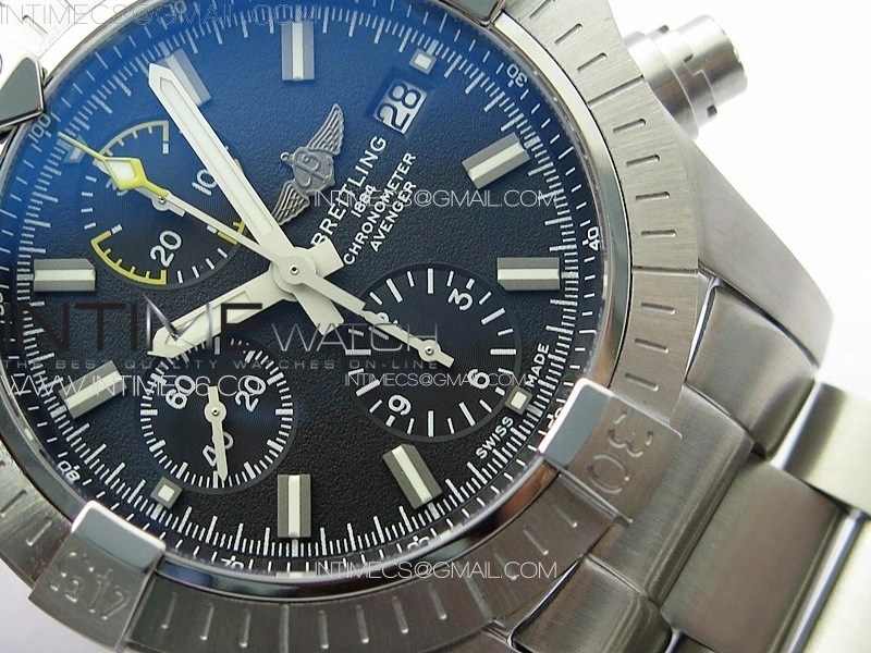 Avenger Chrono SS Yellow Second hand B50 Black Dial on SS Bracelet A7750