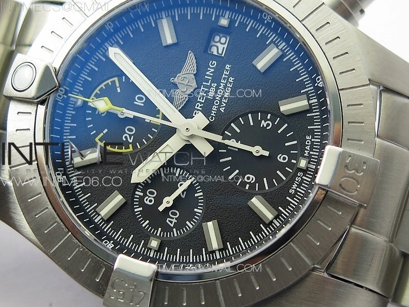 Avenger Chrono SS Yellow Second hand B50 Black Dial on SS Bracelet A7750