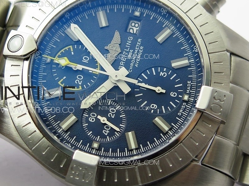 Avenger Chrono SS Yellow Second hand B50 Blue Dial on SS Bracelet A7750