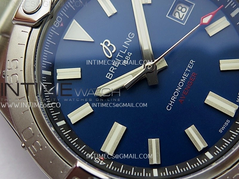 Avenger Chronometer 42mm SS BLSF 1:1 Best Version Blue Dial On SS Bracelet A2824
