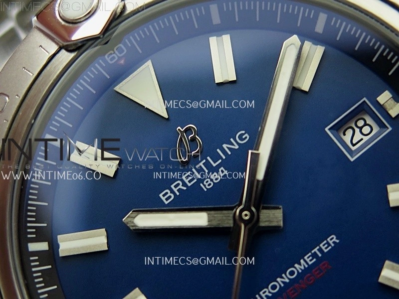 Avenger Chronometer 42mm SS BLSF 1:1 Best Version Blue Dial On SS Bracelet A2824