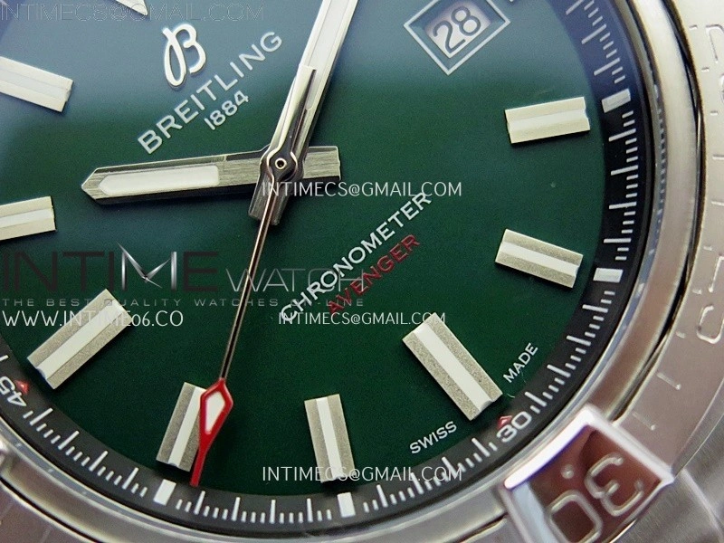 Avenger Chronometer 42mm SS BLSF 1:1 Best Version Green Dial On SS Bracelet A2824