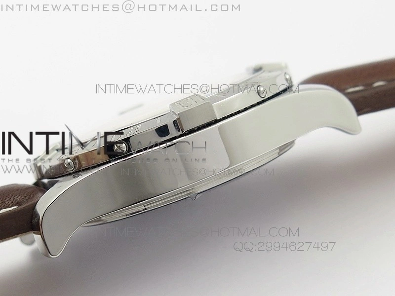 Avenger GMT SS White Stick Marker Dial on Leather strap A2836
