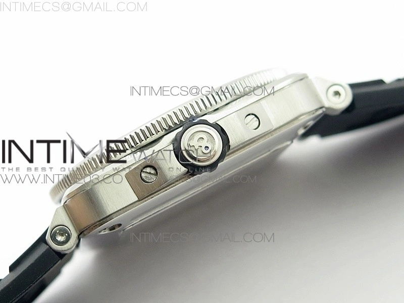 BR 03-92 Diver SS SS Bezel Black Dial on Rubber Strap MIYOTA 9015