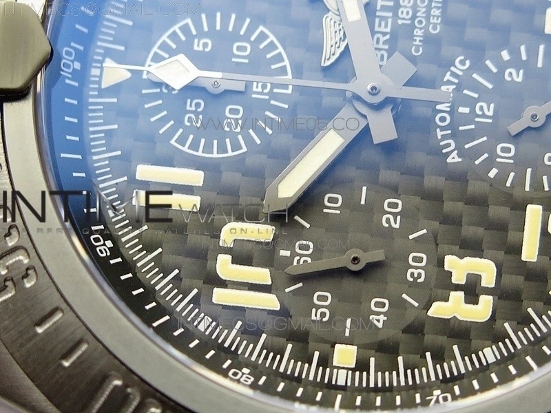 Avenger Bandit Titanium DLC B50 Best Edition Gray Carbon Dial on Green Nylon Strap A7750