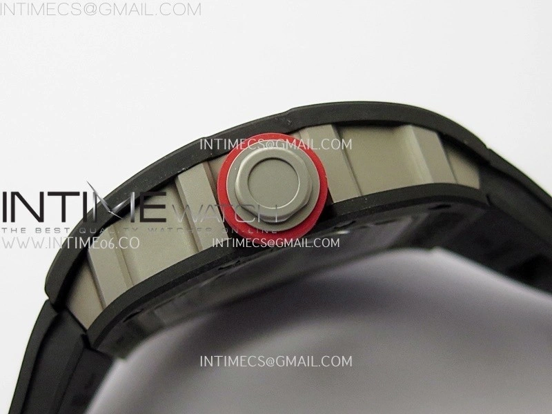 RM055 NTPT Ti APSF 1:1 Best Edition Black Inner Bezel Red Crown on Black Rubber Strap RMUL2 Super Clone