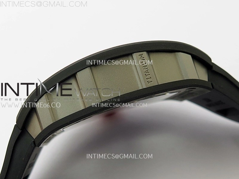 RM055 NTPT Ti APSF 1:1 Best Edition Black Inner Bezel Red Crown on Black Rubber Strap RMUL2 Super Clone