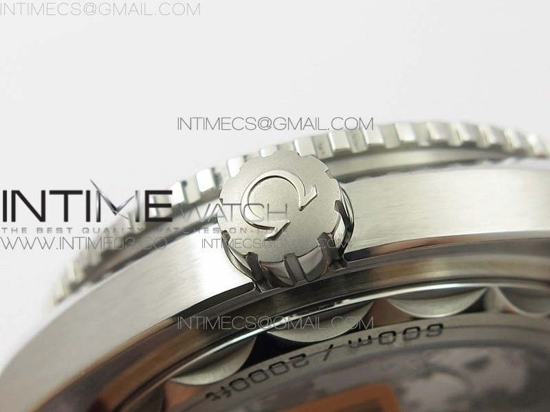 Planet Ocean 43.5mm SS VSF 1:1 Best Edition Black Orange Bezel Black Dial on Black Nylon Strap A8900 Super Clone